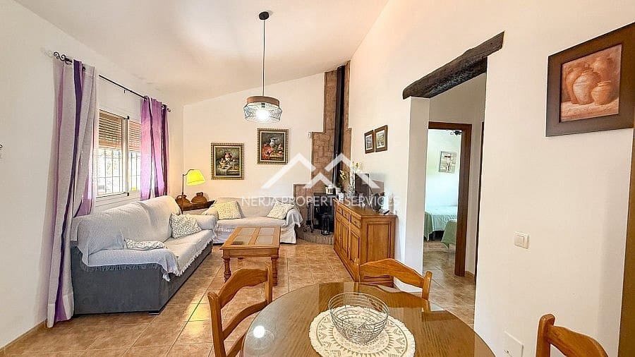 2 soveværelse Villa til salg i Frigiliana med swimmingpool garage - € 365.000 (Ref: 9235115)