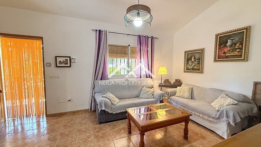 2 soveværelse Villa til salg i Frigiliana med swimmingpool garage - € 365.000 (Ref: 9235115)