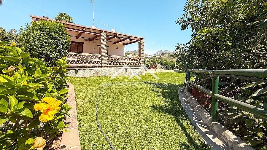 2 soveværelse Villa til salg i Frigiliana med swimmingpool garage - € 365.000 (Ref: 9235115)