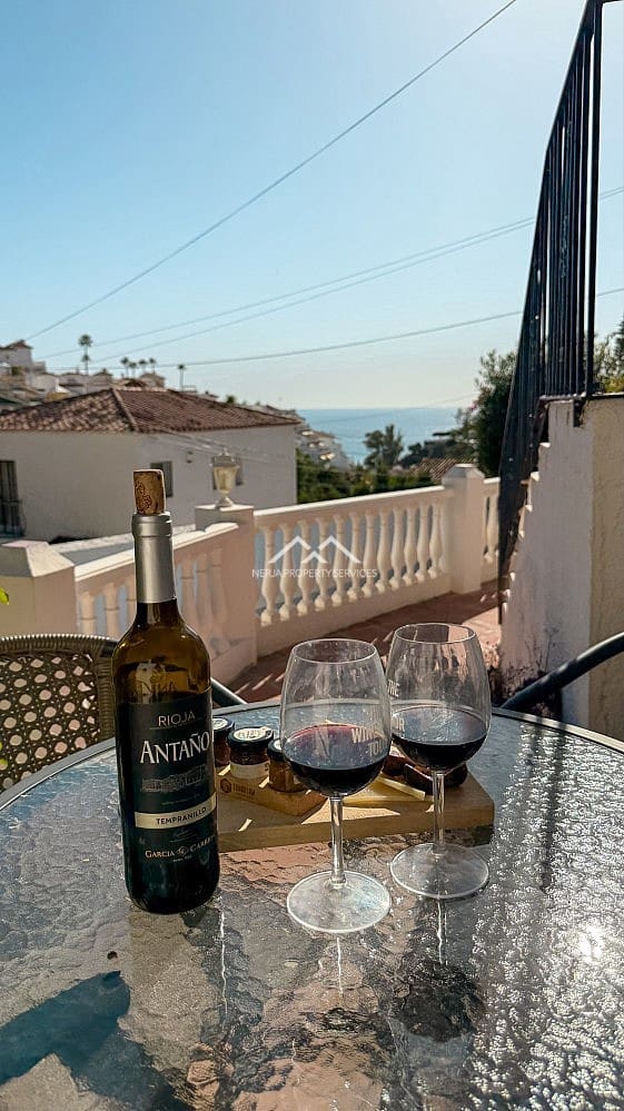 2 soveværelse Villa til salg i Nerja med swimmingpool garage - € 450.000 (Ref: 9248914)