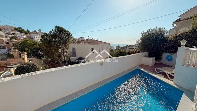 2 chambre Villa/Maison à vendre à Burriana, Nerja avec piscine garage - 450 000 € (Ref: 9248914)