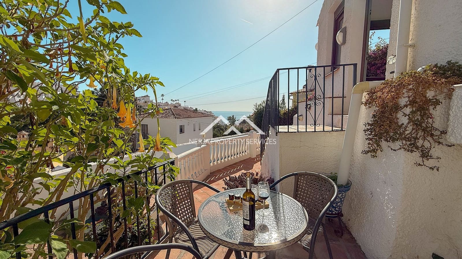 2 soveværelse Villa til salg i Nerja med swimmingpool garage - € 450.000 (Ref: 9248914)