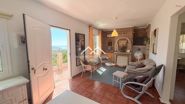 2 soveværelse Villa til salg i Frigiliana med swimmingpool garage - € 399.000 (Ref: 9256225)