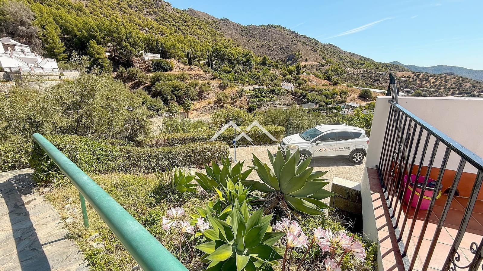 2 soverom Villa til salgs i Frigiliana med svømmebasseng garasje - € 399 000 (Ref: 9256225)