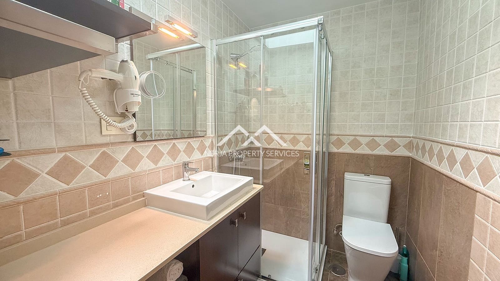 3 Zimmer Villa zu verkaufen in Nerja - 346.500 € (Ref: 9261841)