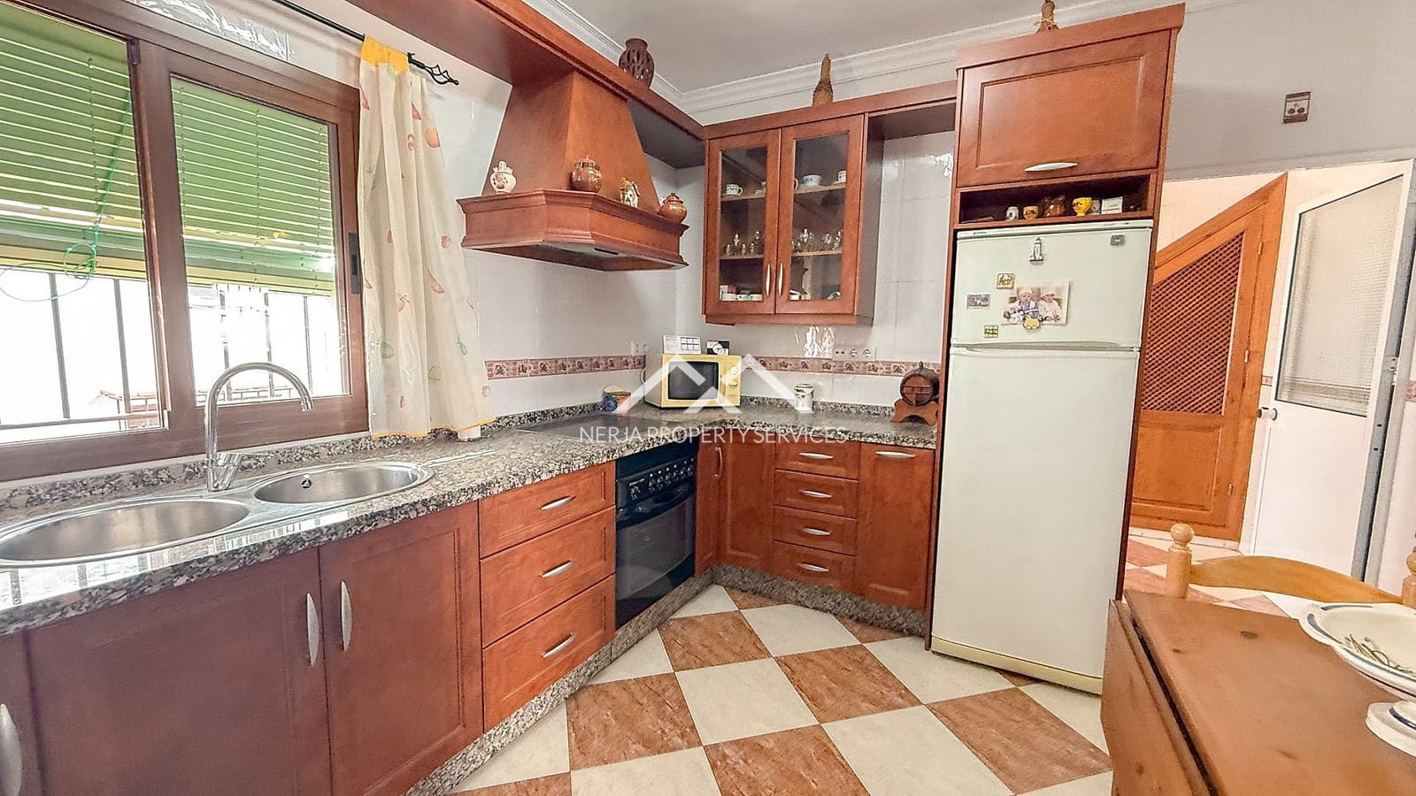 3 sypialnia Willa na sprzedaż w Frigiliana - 280 000 € (Ref: 9261842)