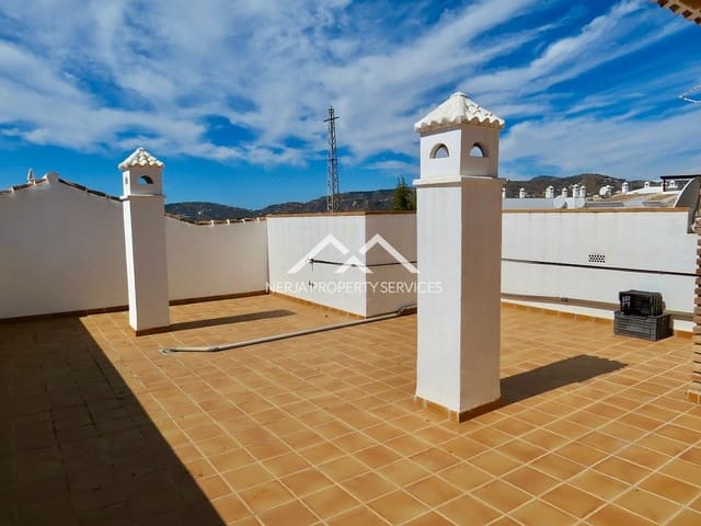 2 bedroom Penthouse for rent in Frigiliana - € 1,200 (Ref: 9267785)
