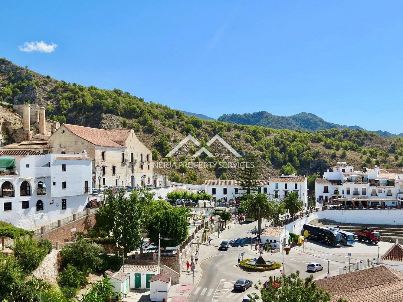 2 makuuhuone Kattohuoneisto vuokrattavana paikassa Frigiliana - 1 200 € (Ref: 9267785)