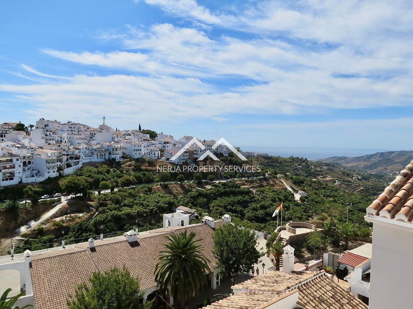 2 makuuhuone Kattohuoneisto vuokrattavana paikassa Frigiliana - 1 200 € (Ref: 9267785)