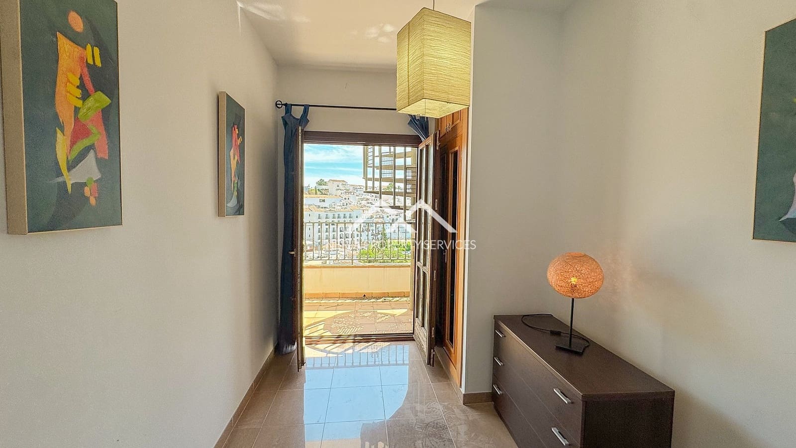 2 bedroom Penthouse for rent in Frigiliana with pool - € 1,100 (Ref: 9267785)