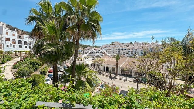 2 slaapkamer Penthouse te huur in Frigiliana met zwembad - € 1.100 (Ref: 9267785)