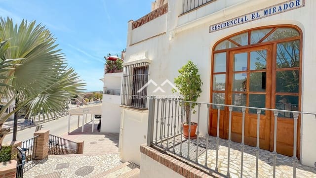 2 slaapkamer Penthouse te huur in Frigiliana met zwembad - € 1.100 (Ref: 9267785)