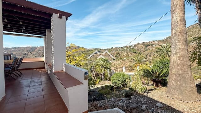 3 slaapkamer Villa te koop in Frigiliana met zwembad garage - € 599.000 (Ref: 9345484)
