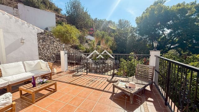 3 slaapkamer Villa te koop in Frigiliana met zwembad garage - € 599.000 (Ref: 9345484)