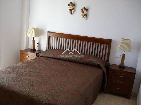 3 camera da letto Villa da affittare in Centro, Nerja con piscina garage - 2.000 € (Rif: 9357248)