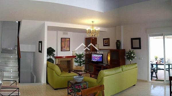 3 camera da letto Villa da affittare in Centro, Nerja con piscina garage - 2.000 € (Rif: 9357248)