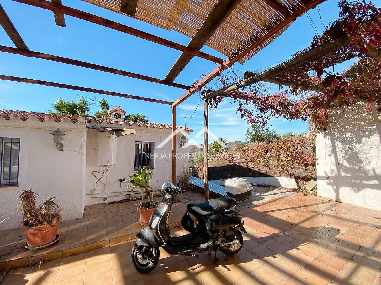 2 slaapkamer Huis te huur in Frigiliana met zwembad - € 850 (Ref: 9357615)