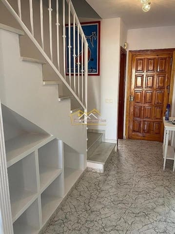 Maison de Ville de 3 chambres à louer à Centro, Nerja avec piscine - 1 300 € (Ref: 9360461)