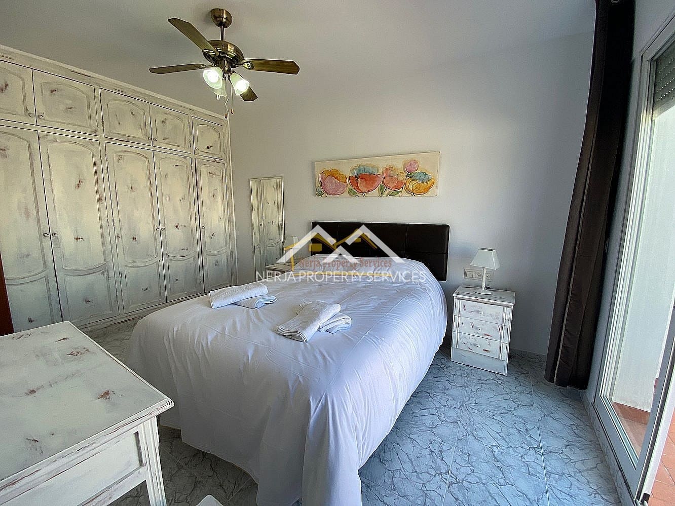 3 makuuhuone Omakotitalo vuokrattavana paikassa Nerja mukana uima-altaan - 1 300 € (Ref: 9360461)