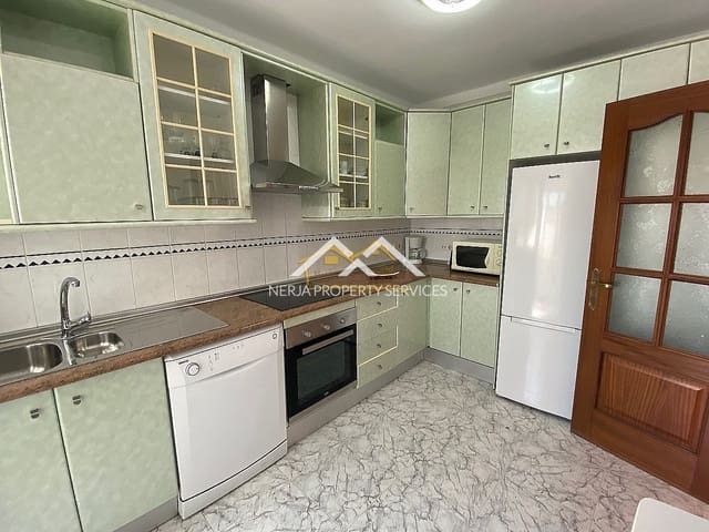 Maison de Ville de 3 chambres à louer à Centro, Nerja avec piscine - 1 300 € (Ref: 9360461)