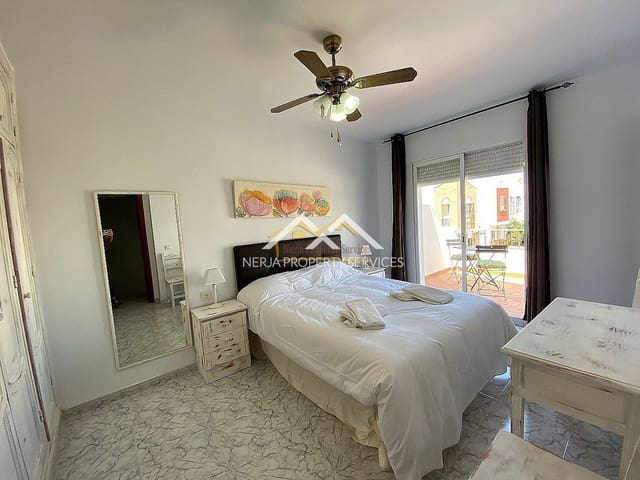 Maison de Ville de 3 chambres à louer à Centro, Nerja avec piscine - 1 300 € (Ref: 9360461)