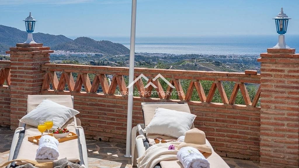 2 sovrum Villa att hyra i Frigiliana med pool - 1 400 € (Ref: 9362819)