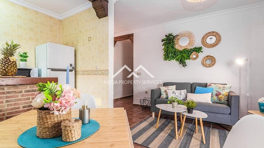 2 sovrum Villa att hyra i Frigiliana med pool - 1 400 € (Ref: 9362819)