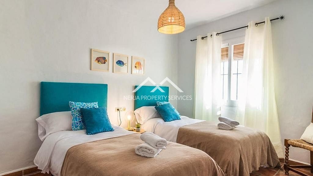 2 sovrum Villa att hyra i Frigiliana med pool - 1 400 € (Ref: 9362819)