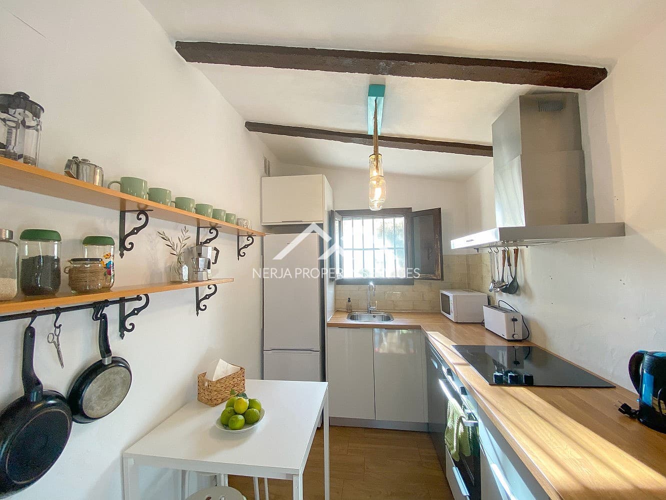 2 soveværelse Villa til salg i Frigiliana med garage - € 330.000 (Ref: 9379444)