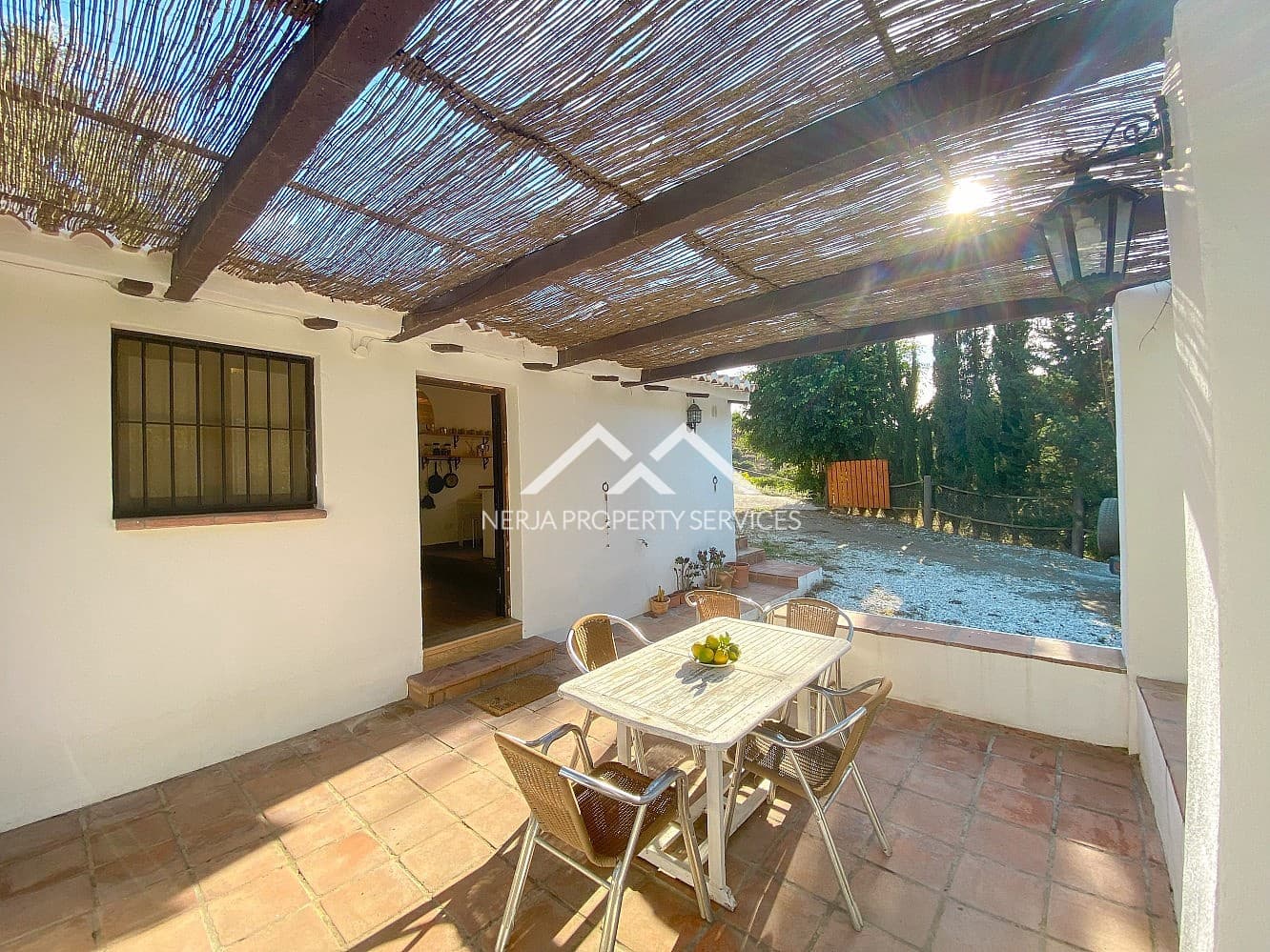 2 sypialnia Dom do wynajęcia w Frigiliana z garażem - 800 € (Ref: 9379445)