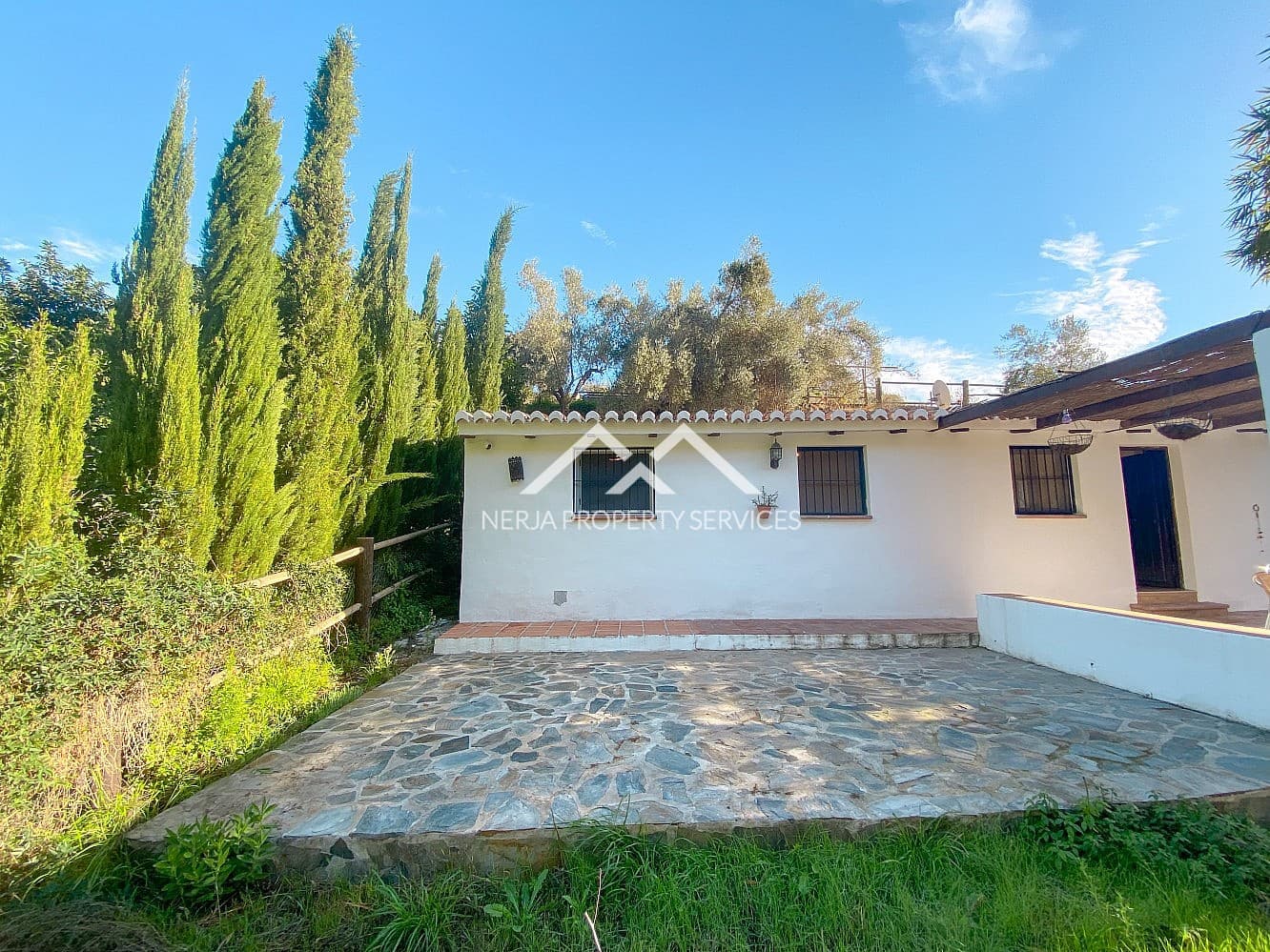 2 sypialnia Dom do wynajęcia w Frigiliana z garażem - 800 € (Ref: 9379445)