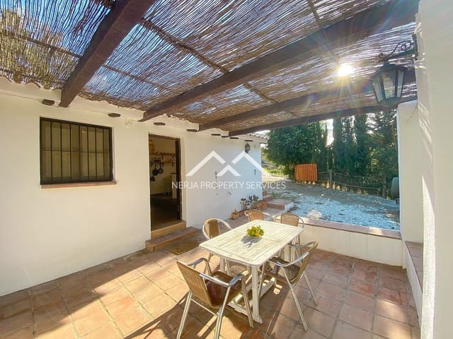 2 soveværelse Byhus til leje i Frigiliana med garage - € 800 (Ref: 9379445)