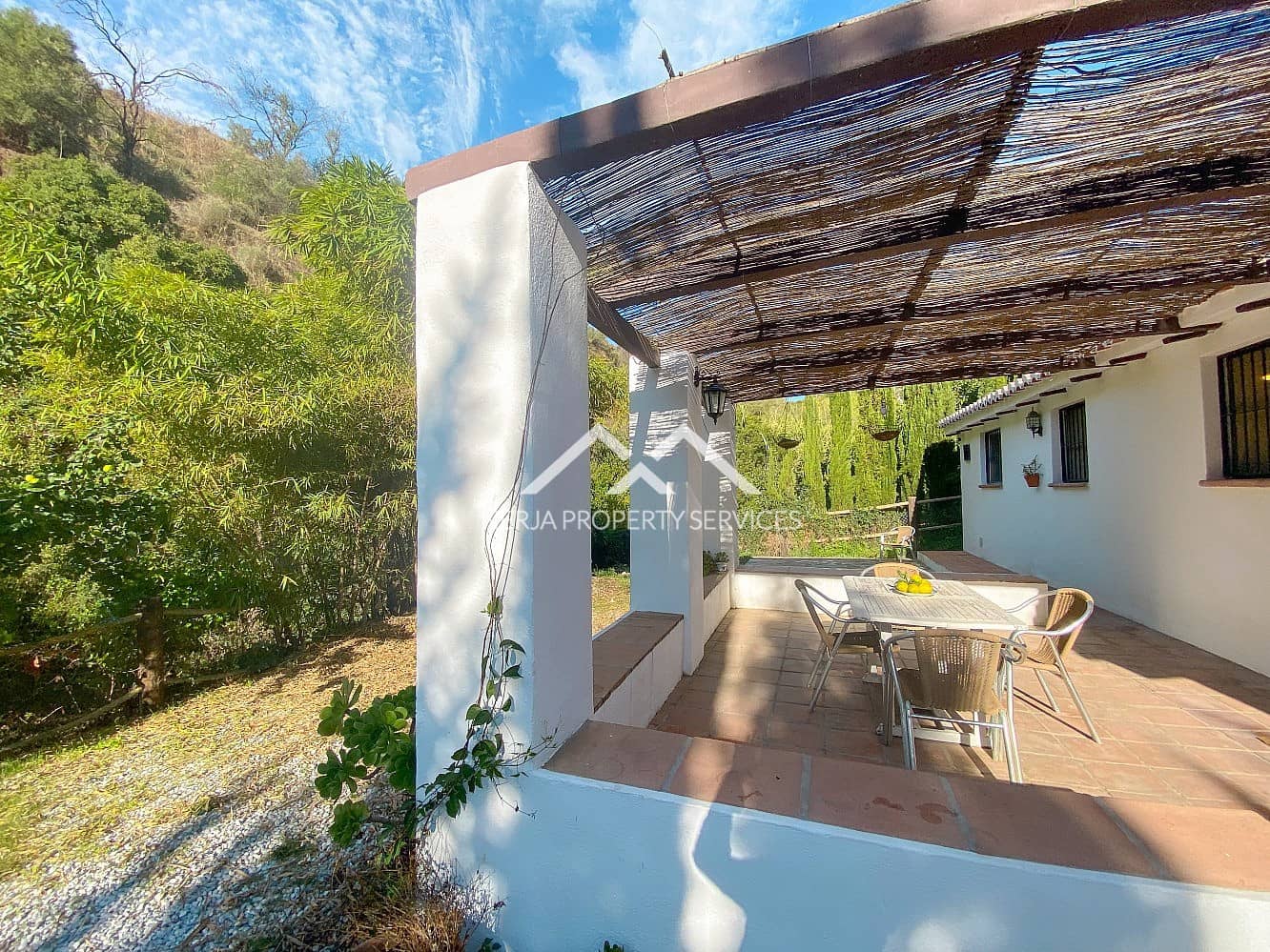 2 sypialnia Dom do wynajęcia w Frigiliana z garażem - 800 € (Ref: 9379445)