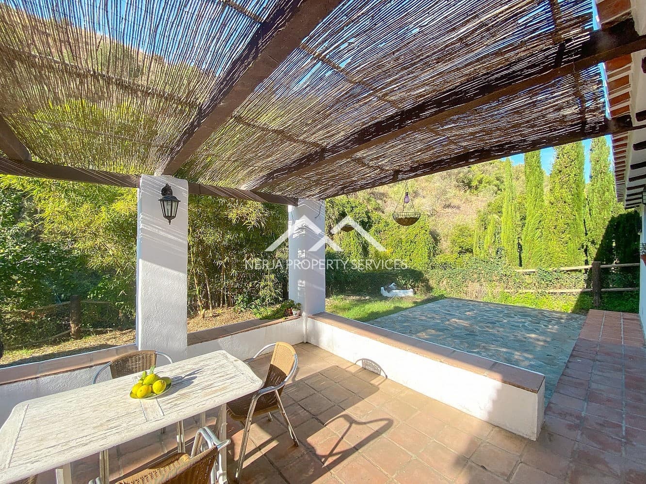 2 sypialnia Dom do wynajęcia w Frigiliana z garażem - 800 € (Ref: 9379445)