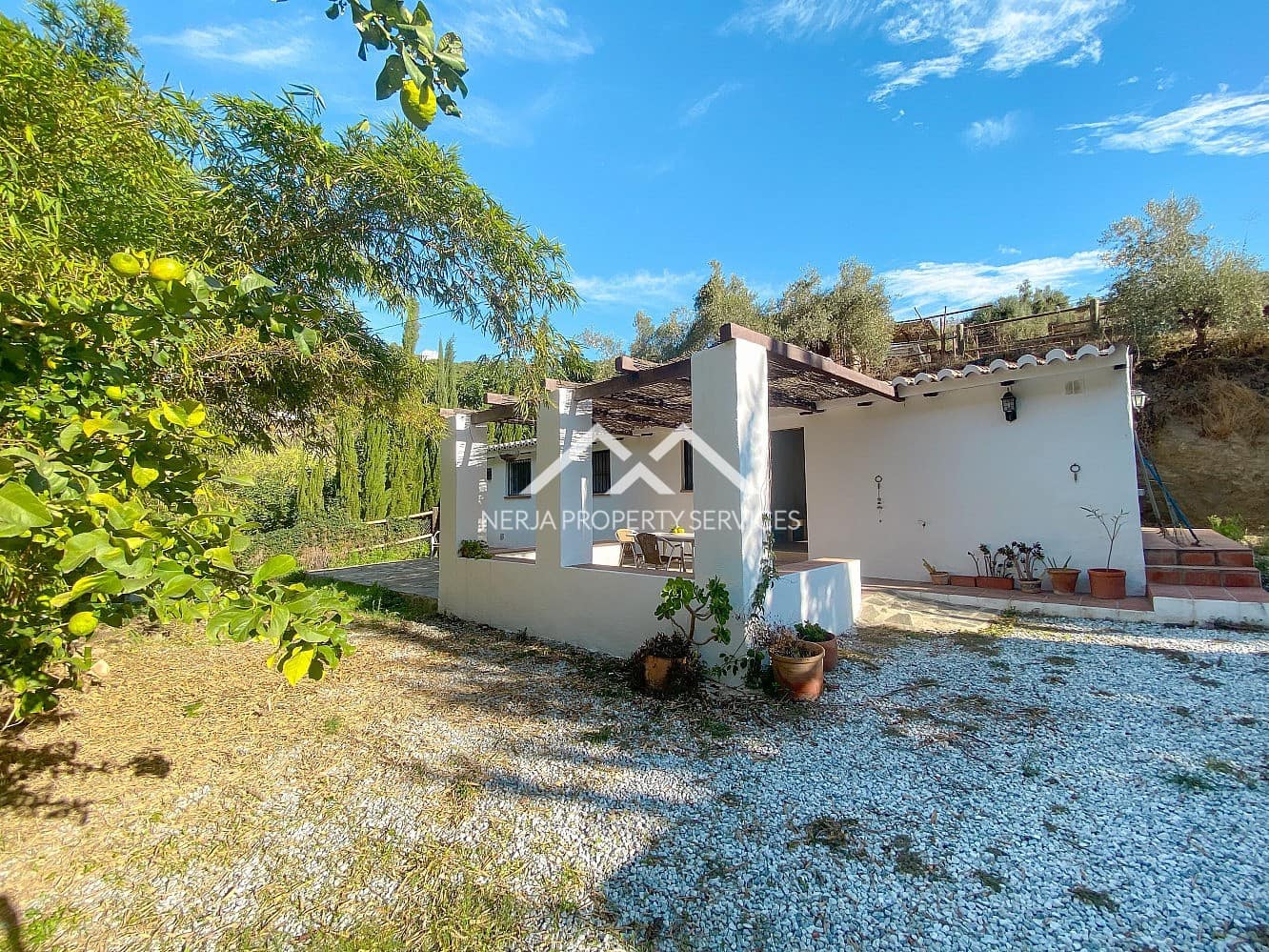 2 sypialnia Dom do wynajęcia w Frigiliana z garażem - 800 € (Ref: 9379445)