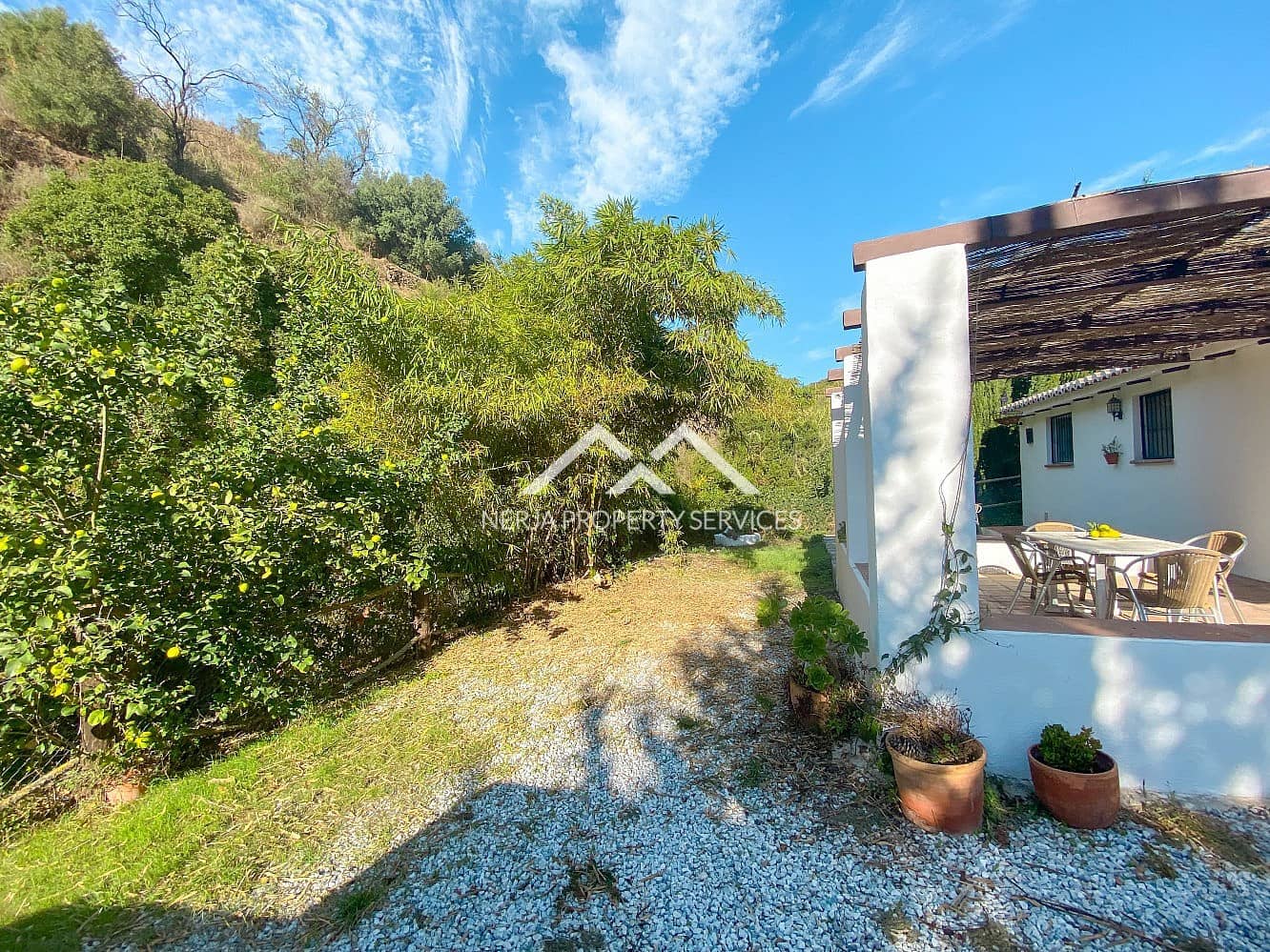 2 sypialnia Dom do wynajęcia w Frigiliana z garażem - 800 € (Ref: 9379445)