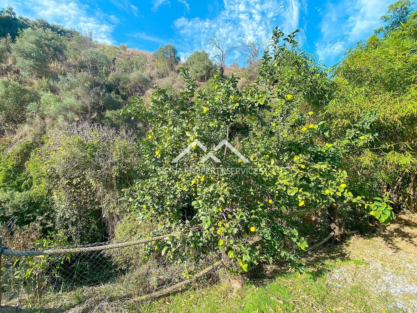 2 sypialnia Dom do wynajęcia w Frigiliana z garażem - 800 € (Ref: 9379445)