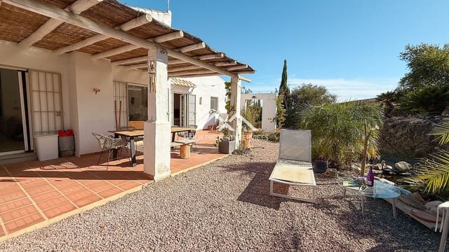 3 slaapkamer Villa te koop in Frigiliana - € 779.000 (Ref: 9383539)