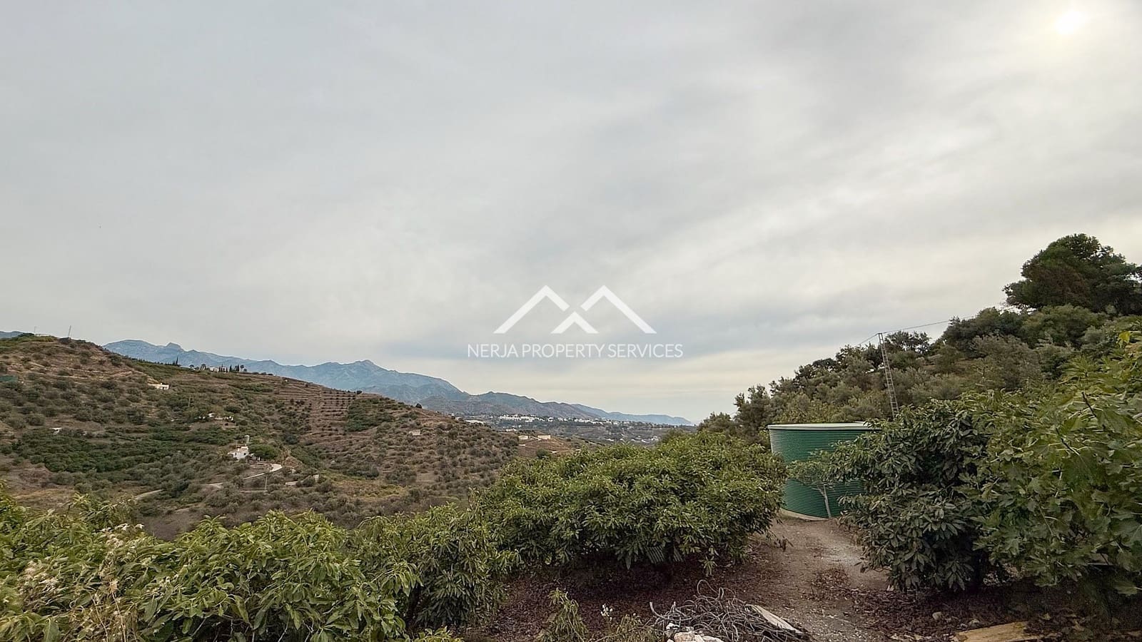 2 soverom Villa til salgs i Torrox med svømmebasseng - € 315 000 (Ref: 9396696)