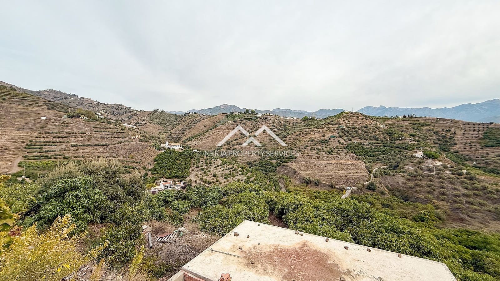 2 soverom Villa til salgs i Torrox med svømmebasseng - € 315 000 (Ref: 9396696)