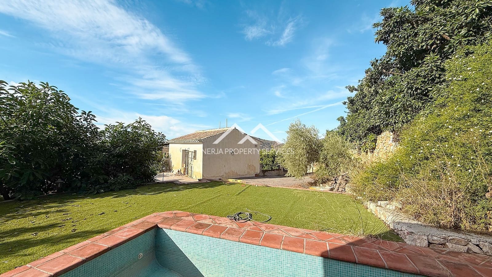 2 soveværelse Villa til salg i Frigiliana med swimmingpool - € 320.000 (Ref: 9396882)