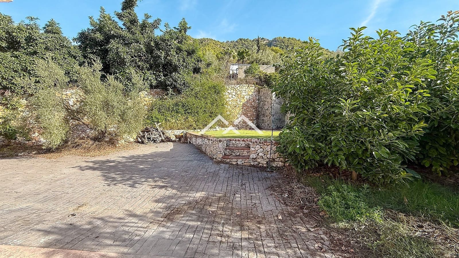 2 soveværelse Villa til salg i Frigiliana med swimmingpool - € 320.000 (Ref: 9396882)