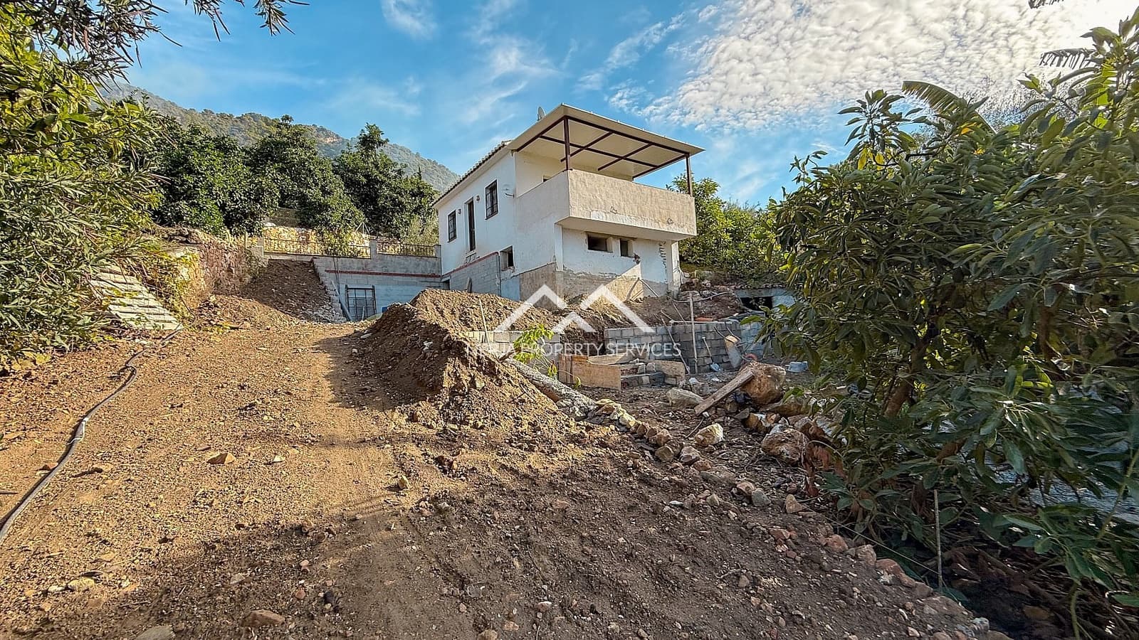 2 soveværelse Villa til salg i Frigiliana med swimmingpool - € 320.000 (Ref: 9396882)