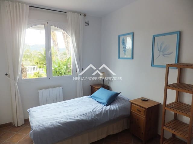 2 bedroom Apartment for rent in Frigiliana with pool garage - € 1,000 (Ref: 9401746)