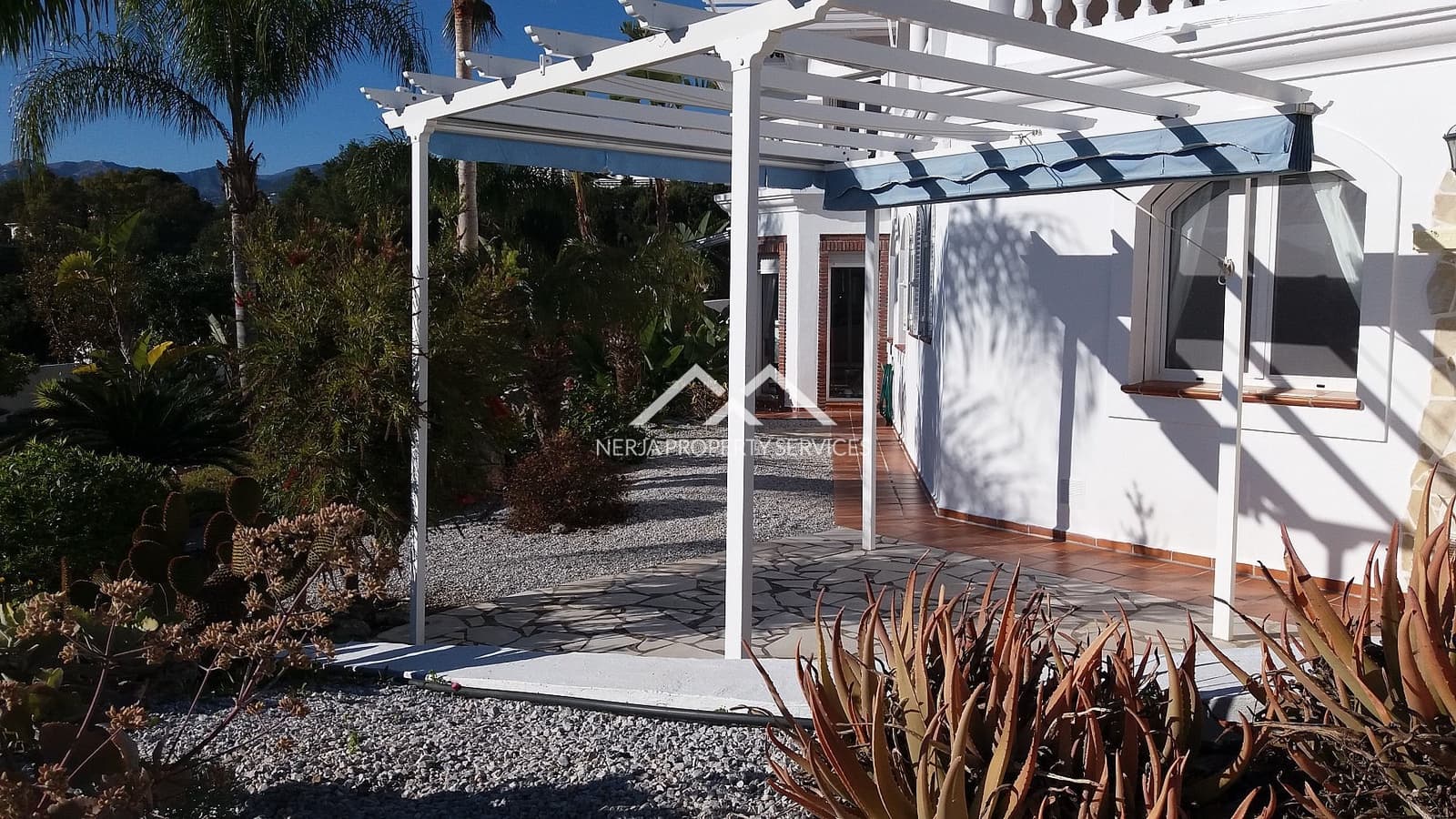 2 Zimmer Apartment zu vermieten in Frigiliana mit Pool Garage - 1.000 € (Ref: 9401746)