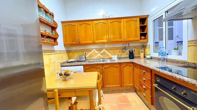 1 soveværelse Lejlighed til leje i Centro, Nerja - € 750 (Ref: 9401747)