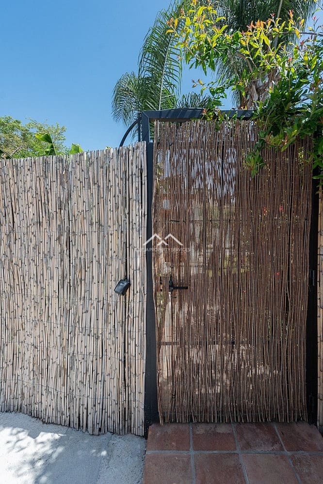 2 soverom Villa til leie i Nerja med svømmebasseng garasje - € 2 200 (Ref: 9404743)