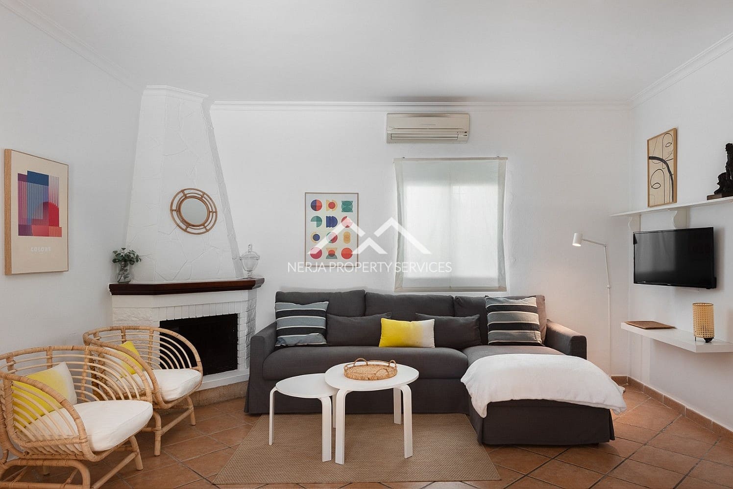 2 soverom Villa til leie i Nerja med svømmebasseng garasje - € 2 200 (Ref: 9404743)