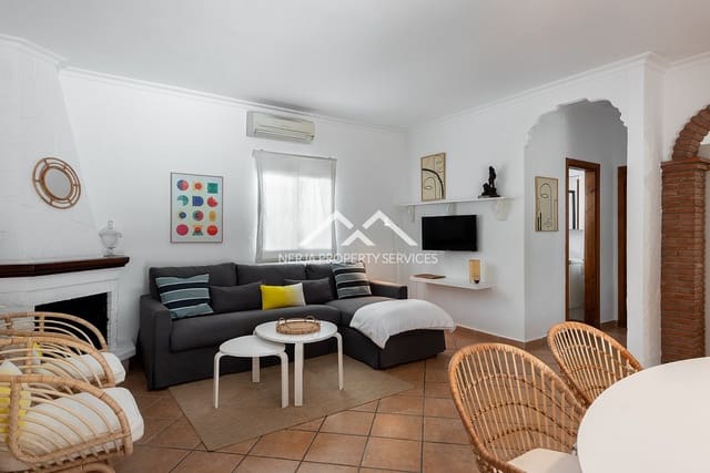 2 soveværelse Villa til leje i Centro, Nerja med swimmingpool garage - € 2.200 (Ref: 9404743)