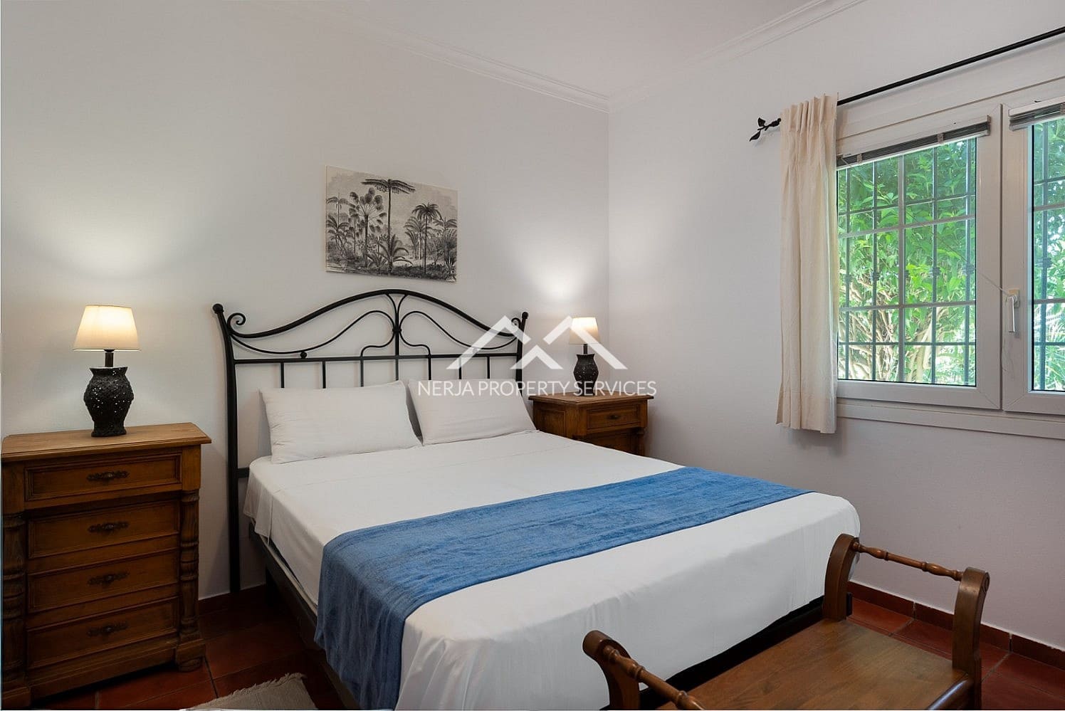 2 soverom Villa til leie i Nerja med svømmebasseng garasje - € 2 200 (Ref: 9404743)